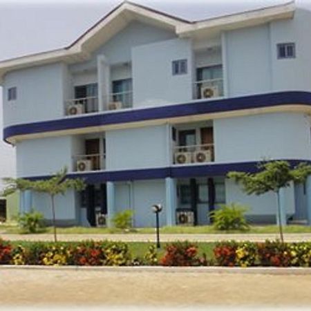 Brookvale Hotel Weija Екстериор снимка
