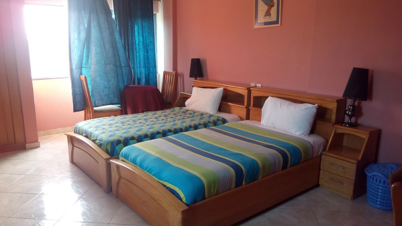 Brookvale Hotel Weija Екстериор снимка